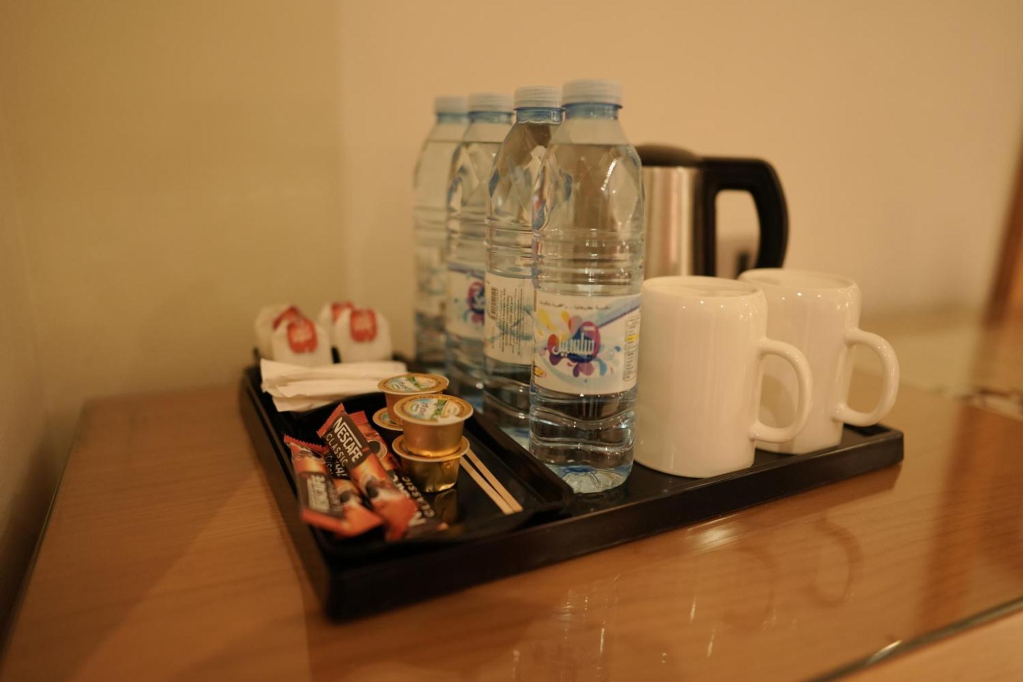 Meshal Hotel Manama Eksteriør bilde