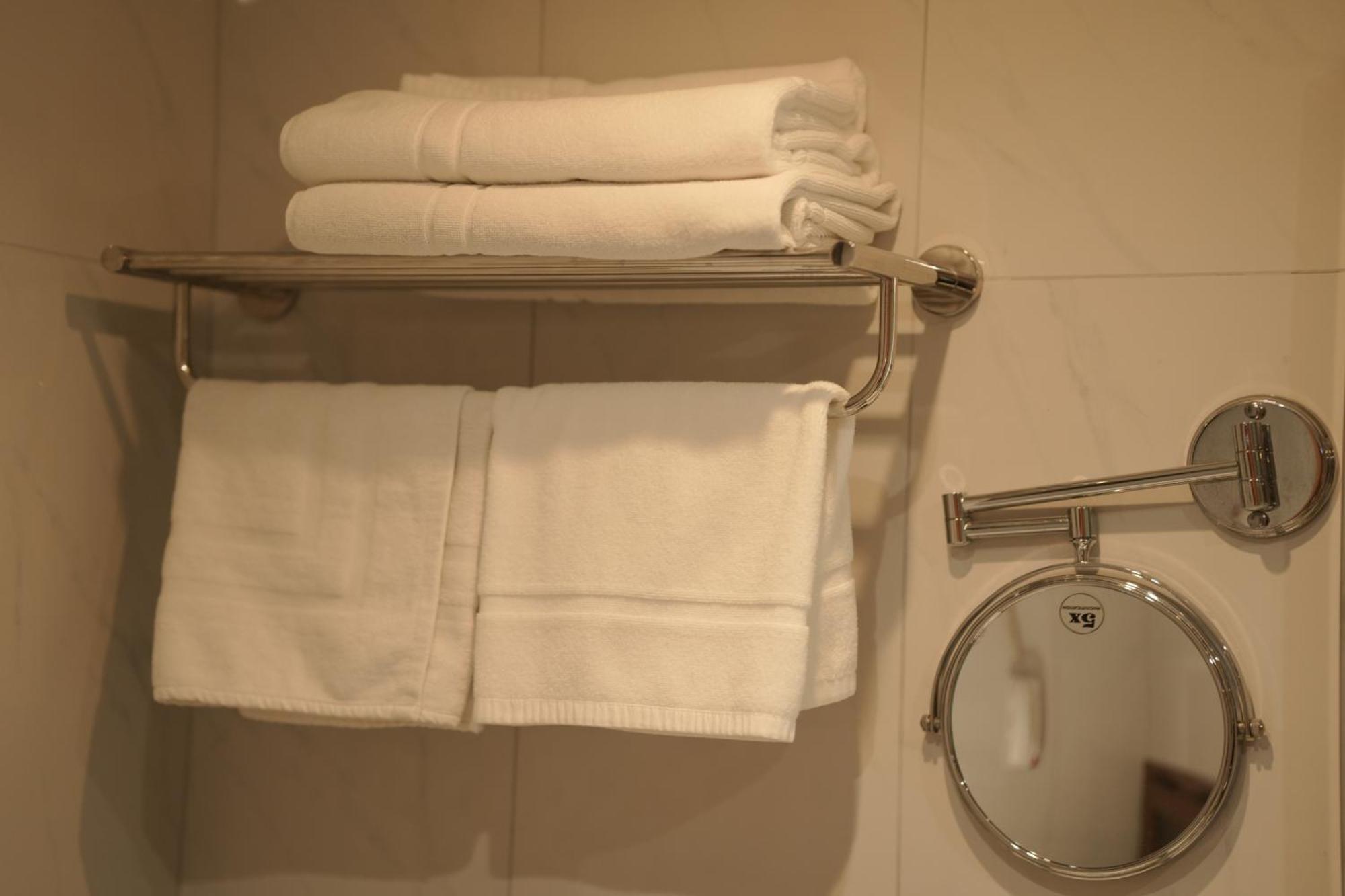 Meshal Hotel Manama Eksteriør bilde