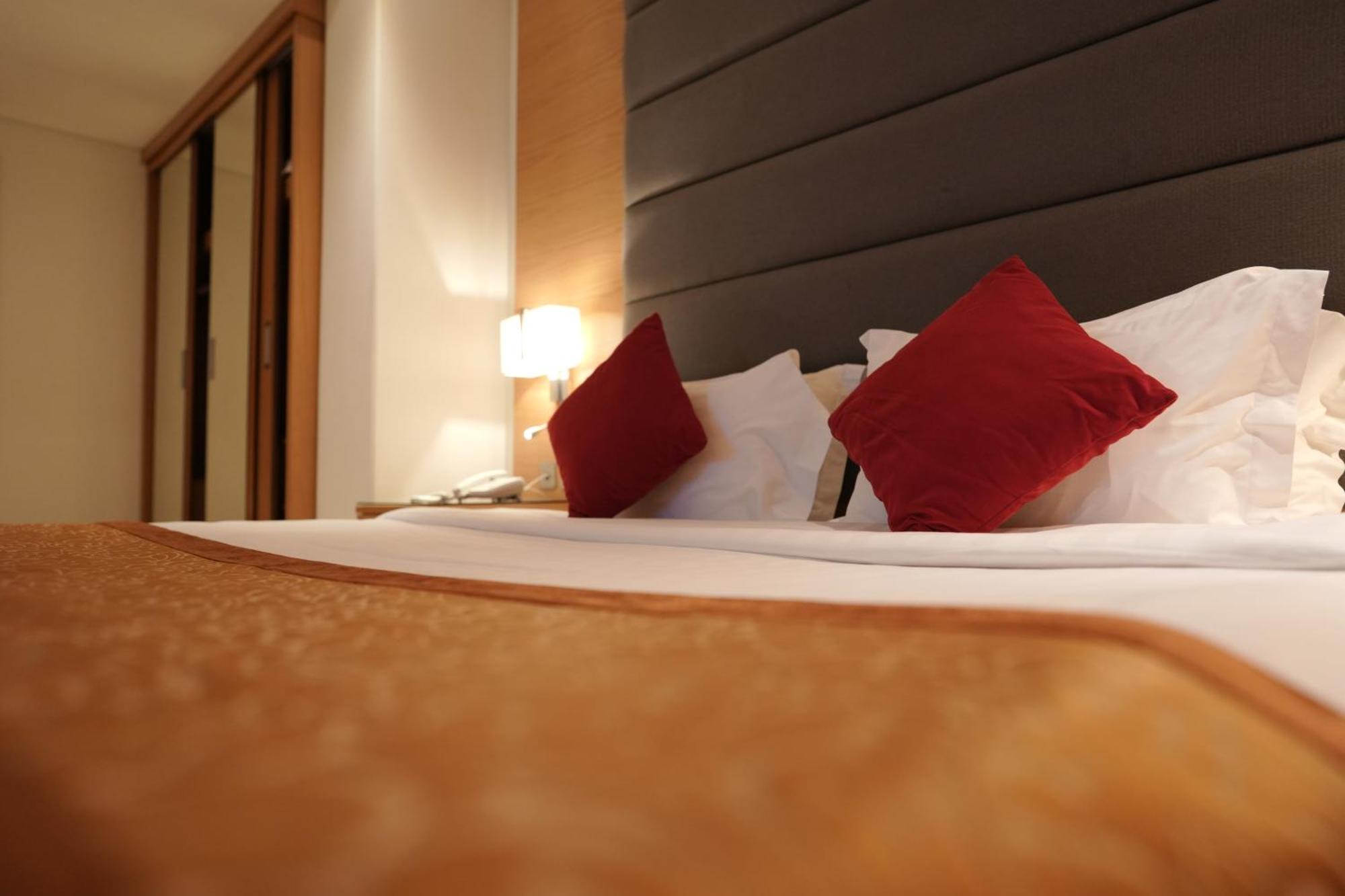 Meshal Hotel Manama Eksteriør bilde