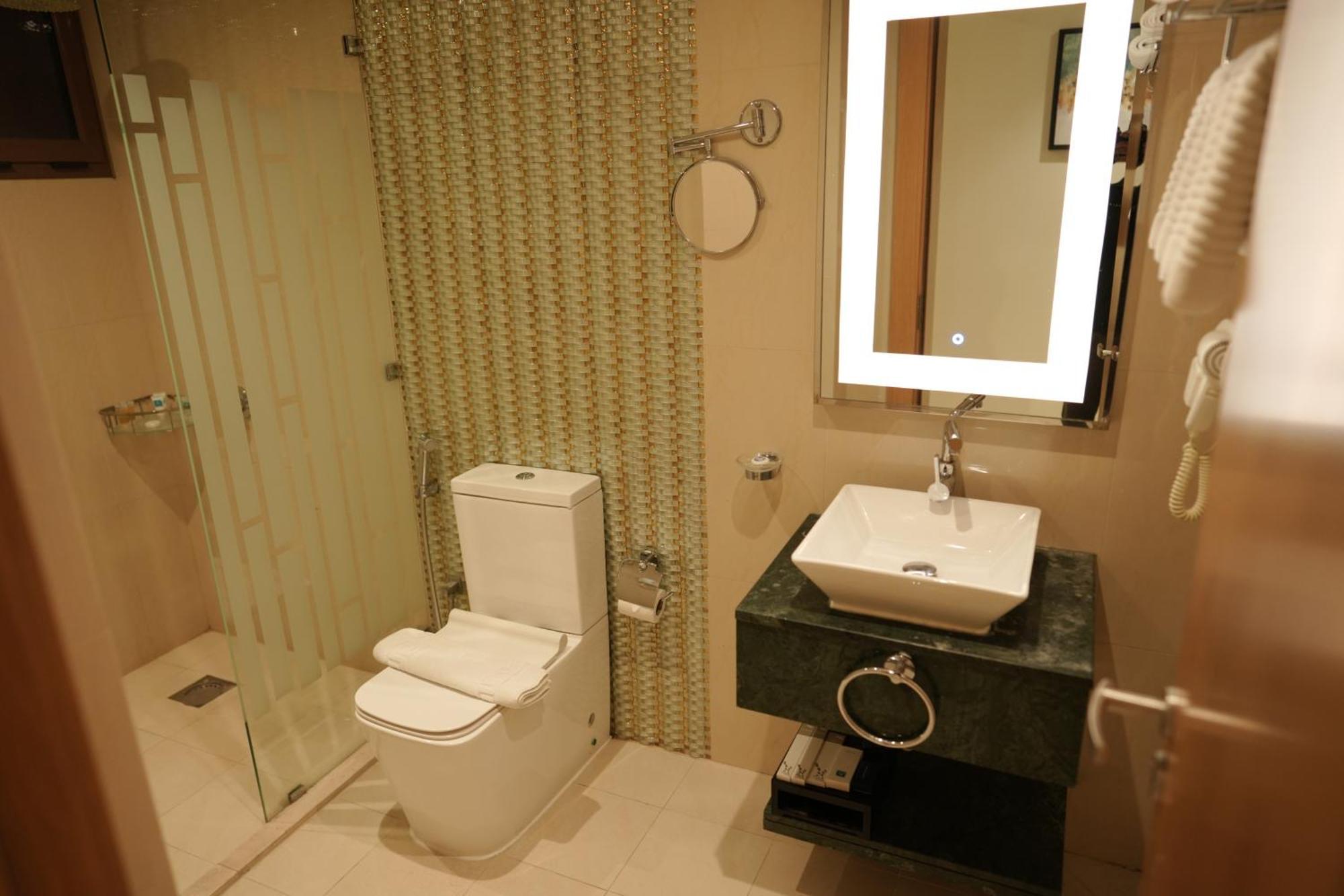 Meshal Hotel Manama Eksteriør bilde